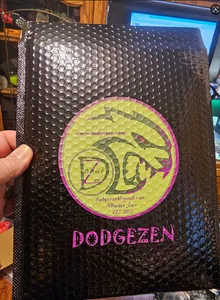 CustomSocksNow.Com - Custom Holographic Bubble Mailer