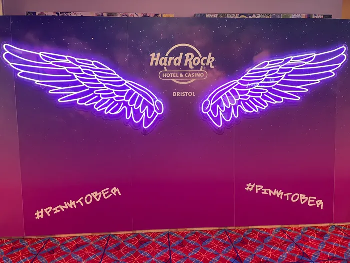 CustomSocksNow.Com - Artwork Neon Sign