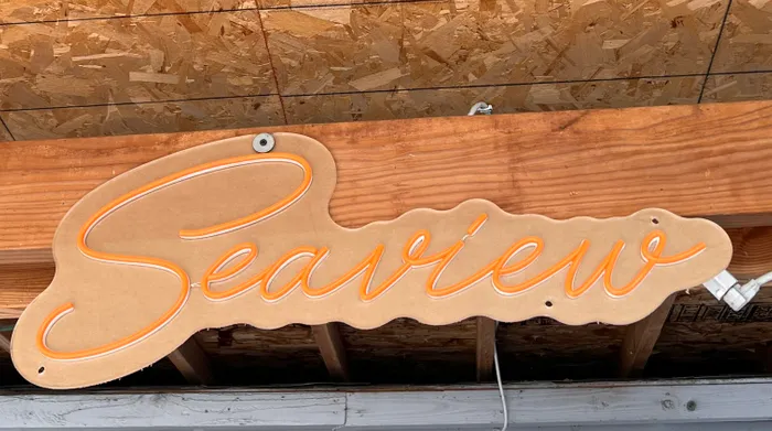 CustomSocksNow.Com - Custom Neon Sign