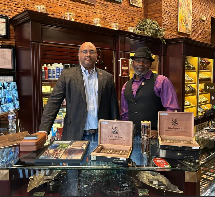 CustomSocksNow.Com - Die Struck Pin