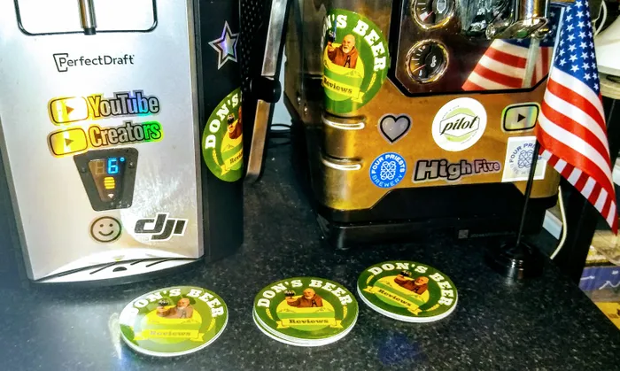 CustomSocksNow.Com - Circle Stickers