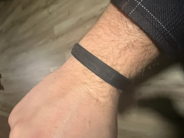 CustomSocksNow.Com - Embossed