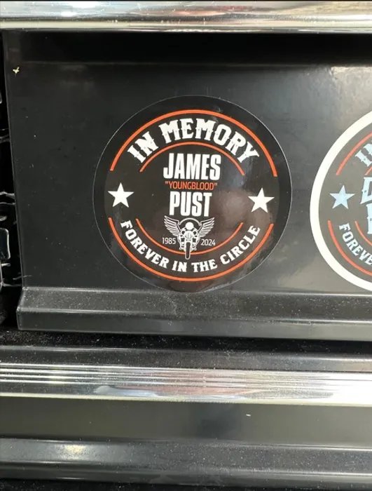 CustomSocksNow.Com - Kiss Cut Stickers