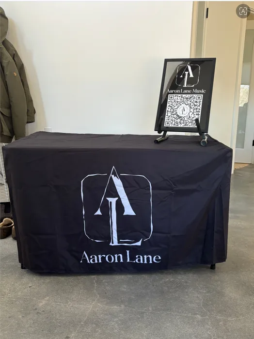 CustomSocksNow.Com - Custom Rectangle Table Covers