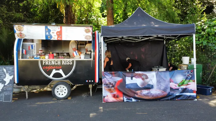 CustomSocksNow.Com - Custom Fabric Banners