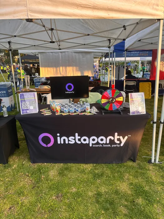 CustomSocksNow.Com - Custom Rectangle Table Covers