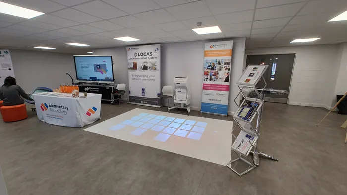 CustomSocksNow.Com - Custom Rectangle Table Covers