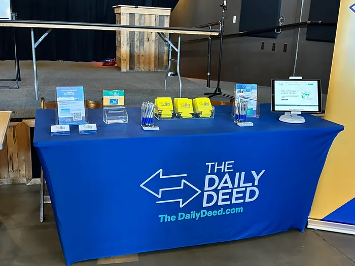 CustomSocksNow.Com - Custom Rectangle Table Covers