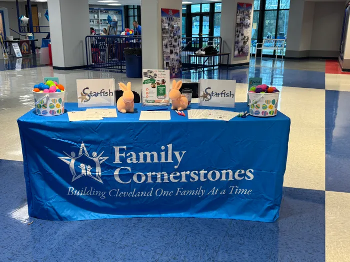 CustomSocksNow.Com - Custom Rectangle Table Covers