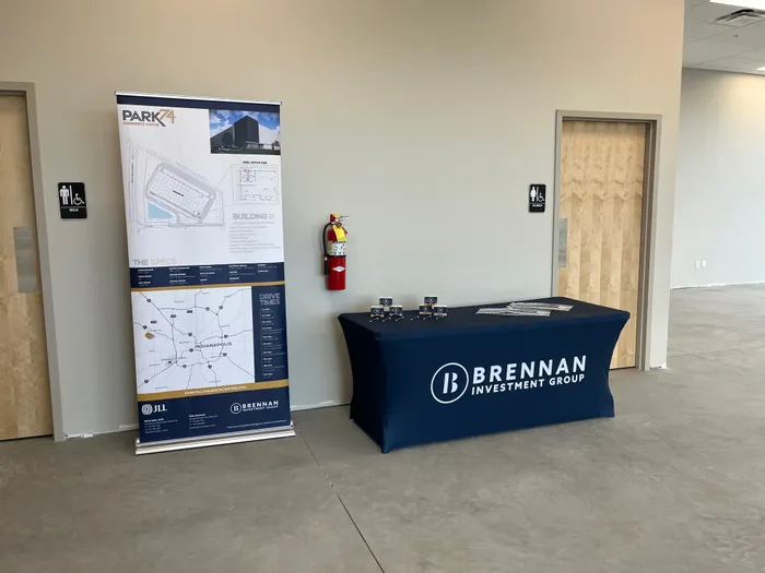 CustomSocksNow.Com - Custom Round Table Covers