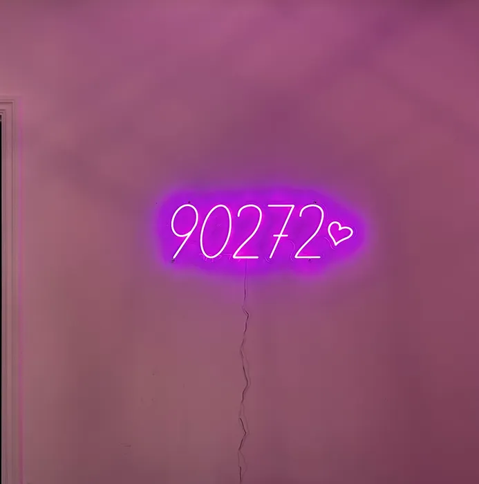 CustomSocksNow.Com - Custom Neon Sign