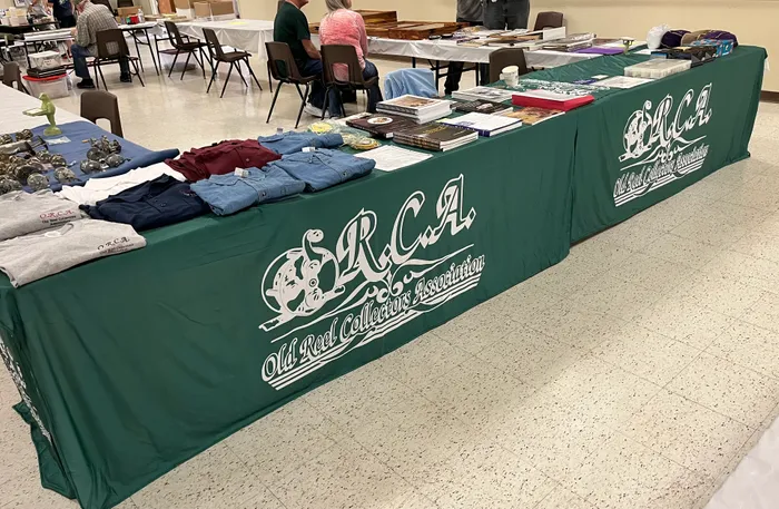 CustomSocksNow.Com - Custom Rectangle Table Covers