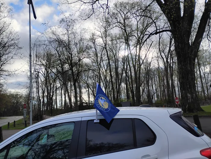 CustomSocksNow.Com - Custom Car Flags