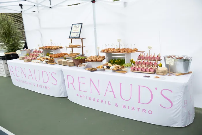 CustomSocksNow.Com - Custom Rectangle Table Covers