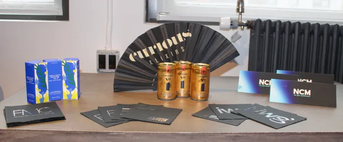 CustomSocksNow.Com - Custom Foil Stamped Beverage Napkin