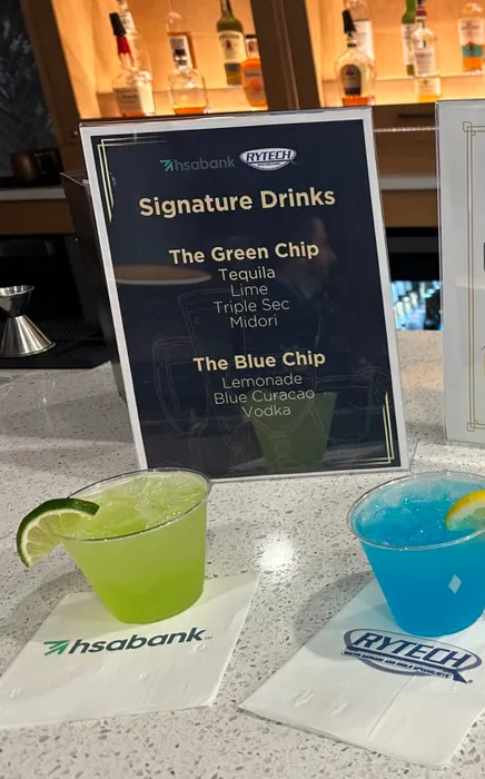 CustomSocksNow.Com - Custom Beverage Napkin