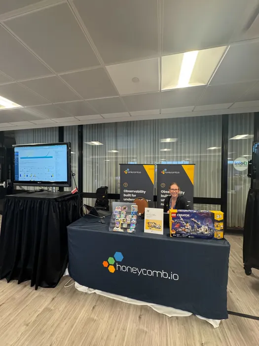 CustomSocksNow.Com - Custom Rectangle Table Covers