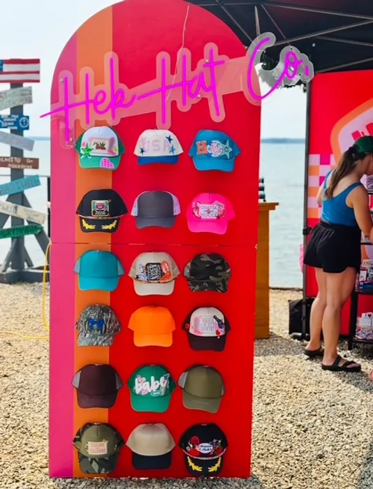 CustomSocksNow.Com - Custom Neon Sign