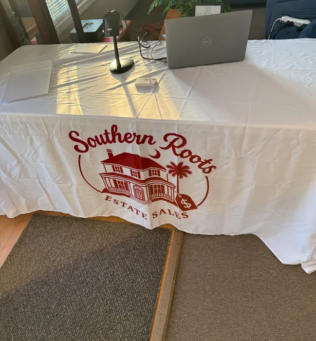 CustomSocksNow.Com - Custom Rectangle Table Covers