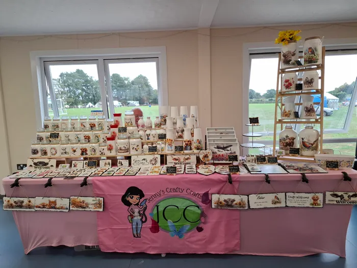 CustomSocksNow.Com - Custom Rectangle Table Covers