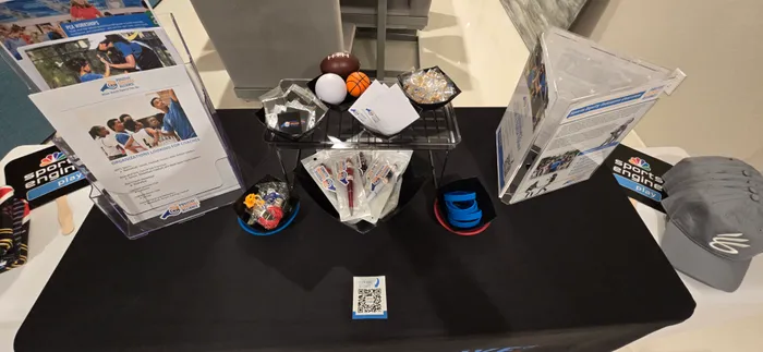 CustomSocksNow.Com - Debossed Deal