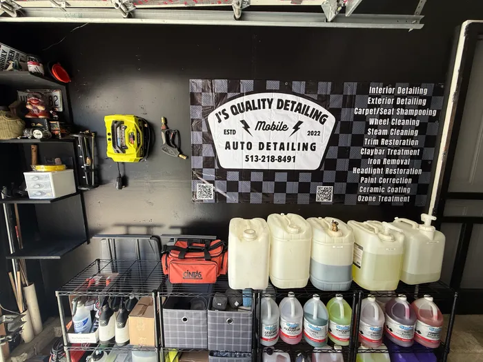 CustomSocksNow.Com - Custom Vinyl Banners