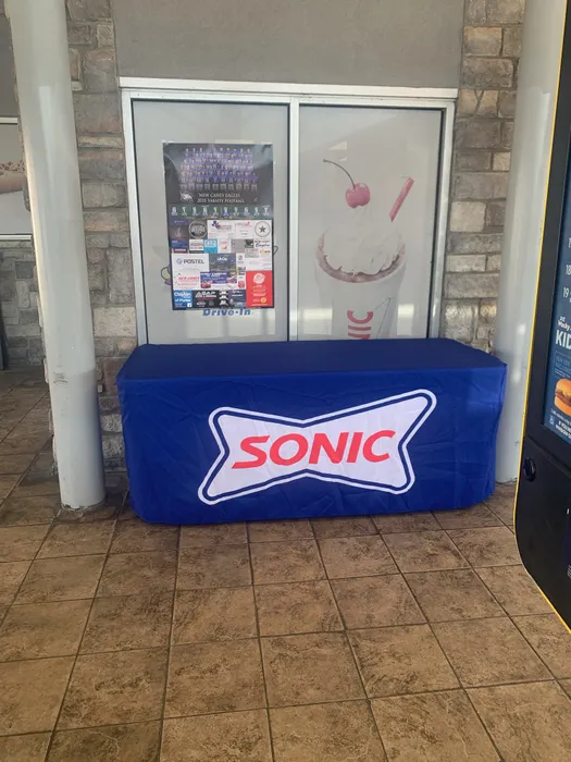 CustomSocksNow.Com - Custom Rectangle Table Covers