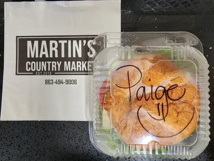 CustomSocksNow.Com - Custom Dinner Napkin