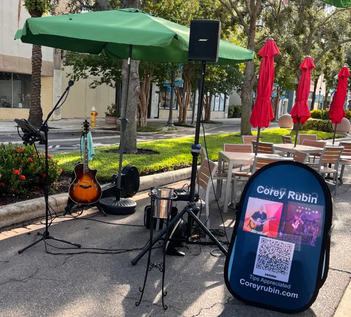 CustomSocksNow.Com - Vertical Pop Up Banners