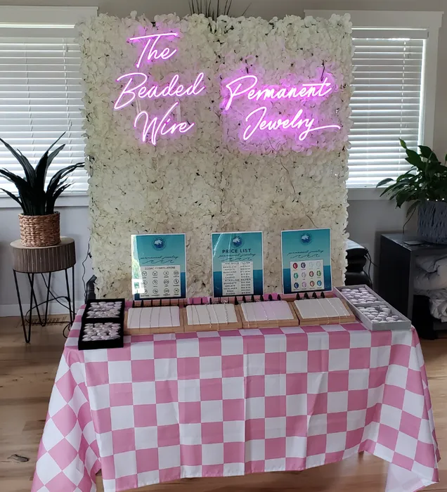 CustomSocksNow.Com - Custom Neon Sign