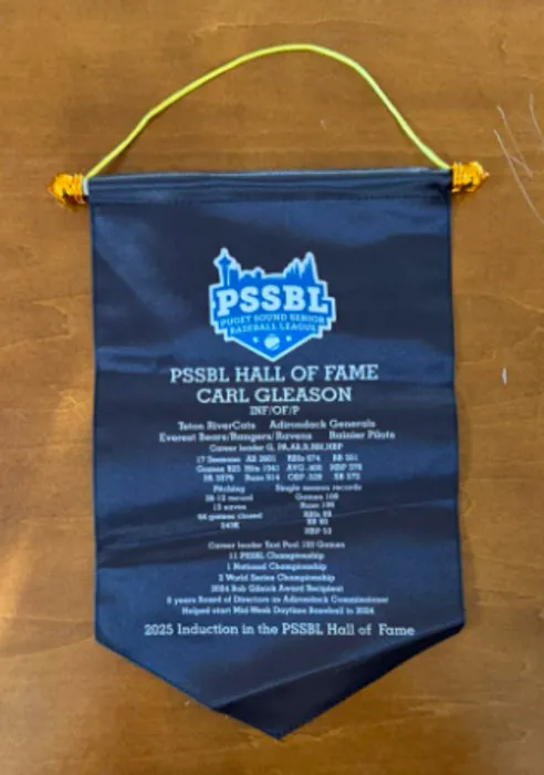 CustomSocksNow.Com - Podium Banners