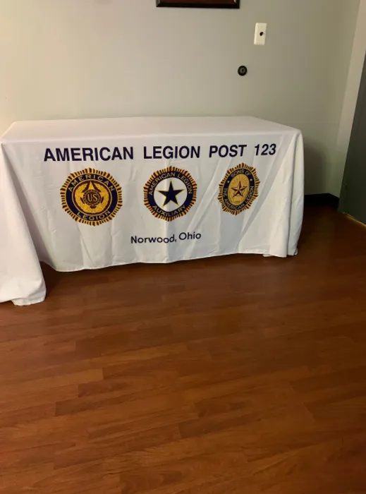 CustomSocksNow.Com - Custom Rectangle Table Covers