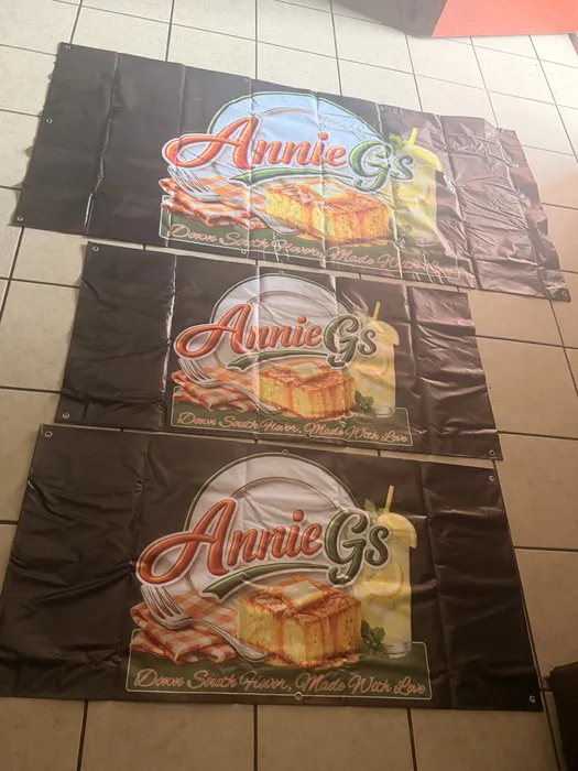 CustomSocksNow.Com - Custom Vinyl Banner
