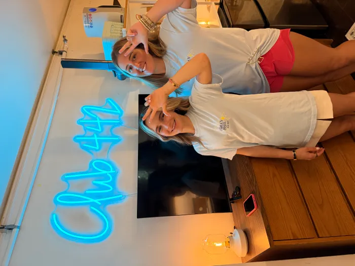 CustomSocksNow.Com - Custom Neon Sign