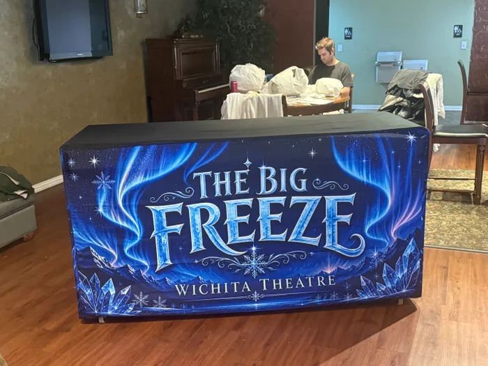 CustomSocksNow.Com - Custom Rectangle Table Covers