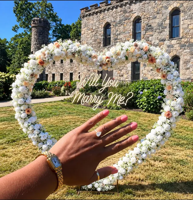 CustomSocksNow.Com - Will You Marry Me LED Neon Sign