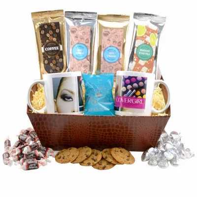 Tray w/Mugs and Hershey Kisses - Custom Socks Now